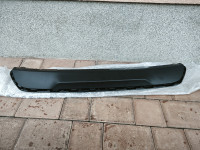 Renault Megane IV 4 zadnji spojler branika 850180956R novi original