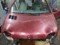 Renault tvingo prednja hauba 2005 godina