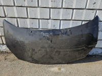 Renault Twingo 2 ____________ prednja hauba