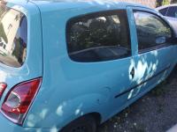 Renault Twingo 2012-2014-Zadnja hauba, branik, stranica !!!
