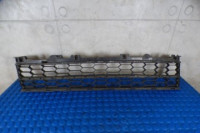 rešetka branika prednjeg 3v0853677a skoda superb iii CART3V0853677A