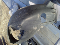 Seat Leon 2006 prednja lijeva PVC obloga mulde prodajem K  1P0 809 957