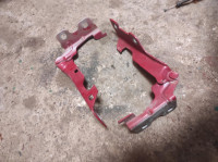 škare haube clio 2003g.