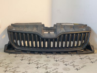 Škoda Fabia 6V0853653A maska