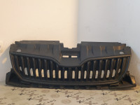 Škoda Fabia 6V0853653A maska