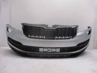 SKODA KAROQ 57A 23GODIN 6 PDC XENON POD RADAR  BRANIK PREDNIJ