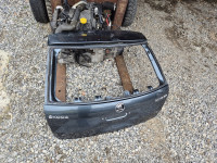 škoda octavia 3 III 5e9 zadnja hauba