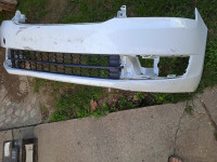 Škoda rapid branik prednji