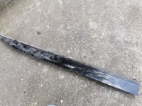 škoda superb lajsna donja za prednja desna vrata