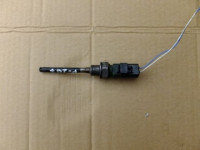 snimač razine ulja peugeot 207 1,4 8v 2009r 96515044