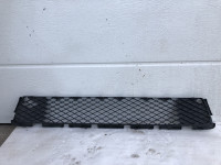 SREDNJA REŠETKA BRANIKA MITSUBISHI OUTLANDER