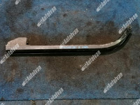 SREDNJA VODILICA DESNIH KLIZNIH VRATA PEUGEOT PARTNER III