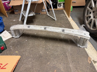 Straznja greda nosac branika Suzuki Vitara 2019