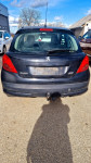 Stražnja hauba Peugeot 207