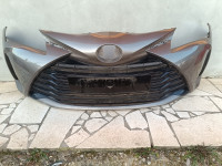 Toyota Yaris 2017.-2019. prednji branik maska rešetka