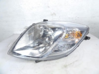 toyota yaris ii reflektor lijevi 08-312-1199r D-72793-08-312-1199R