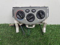 upravljačka rešetka ventilacije renault trafic 2 w964384z W964384Z