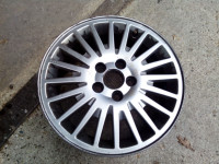 Volvo S40 2009godina felgu 16cola prodajem