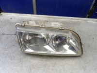 volvo s40 far prednji dio desna 301155270 hella VOLVO S40 HELLA