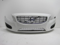 VOLVO V60 10GOD  BRANIK PREDNIJ