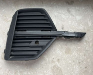 volvo xc60 ii lift 2022- rešetka branika desna prednji dio 32234947