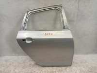 VRATA DESNA  ZADNJA STRANA ZADNJI OPEL ASTRA 4 IV J HATCHBACK (OBIČNI)