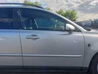 vrata kompletne desni prednji dio volvo v50 i 426-26 ID: 235944