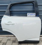Vrata / Nissan Qashqai 2022 /Zadnja desna /Oštećenje lajsne