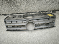 VW AMAROK maska branika
