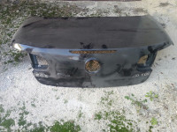 Za vw eos zadnja hauba 2008g