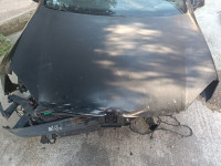 vw golf 5 V prednja hauba