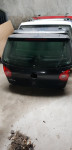 Vw golf 5 zadnja hauba crna