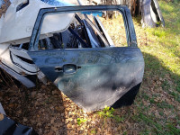 VW GOLF  6. 7.   VRATA   KARAVAN  ODBIJAČ   ORIGINAL ..