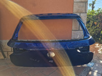 VW Golf 8 - hauba zadnja