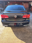 Vw passat 2011 godina limuzina zadnja hauba