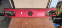 VW Passat B3 PREDNJA MASKA
