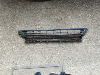 VW POLO 2G 17- PREDNJA DONJA MASKA REŠETKA BRANIKA  2G0853677