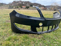 VW SHARAN 7N0 807 217J PREDNJI BRANIK