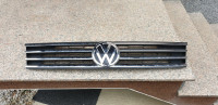 VW Touareg 2 7P (2014-2018) prednja maska