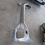 Vw Touareg 760807221e prednji branik prodajem