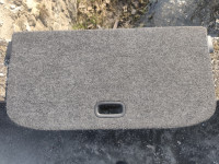 Vw up polica u dnu gepeka