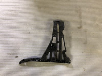 w222 w221 nosač stražnjeg lijevog branika MERCEDES stražnji 2228850421