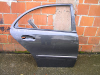 Zadnja desna vrata za Mercedes E211