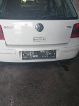 zadnji branik golf 4