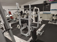 Precor Military press potisak za ramena