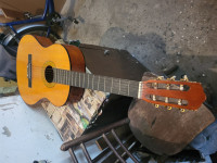 Gitara , ukupne dužine 100cm, vidi slike!