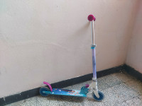 Romobil Frozen2 na 2 kotaca