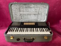 Harmona klavijatura - zračne orgulje, ispravna i sačuvana kao nova