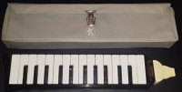 Hohner Melodica Piano 26