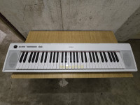 Klavijatura Yamaha Piaggero np12